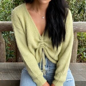 Super soft Sweater NWT (brand new inventory from closed boutique!)